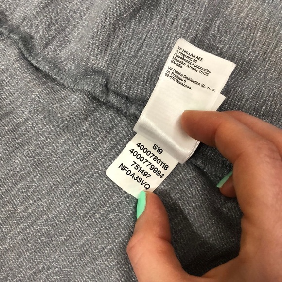 THE NORTH FACE medium gray cardigan - Picture 13 of 13